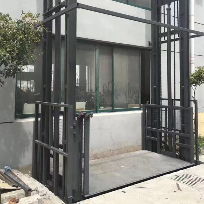 仁布5吨室外升降货梯